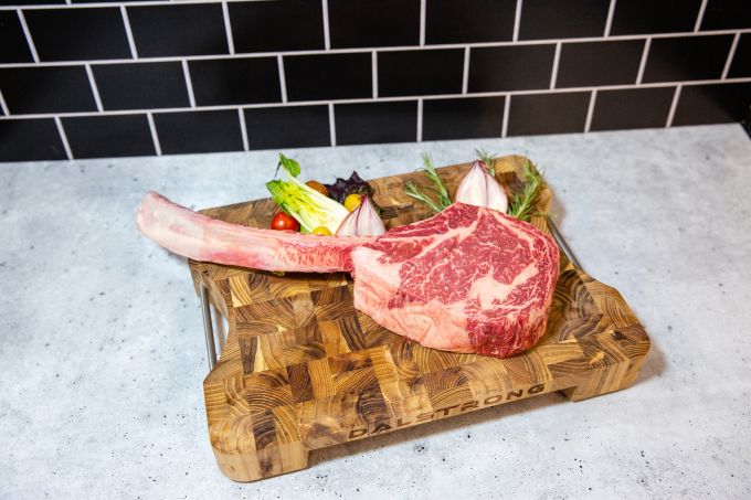 Wagyu Tomahawk, tomahawk steak
